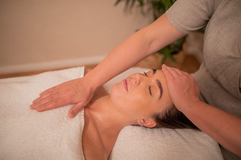 137A3043 web 768x512