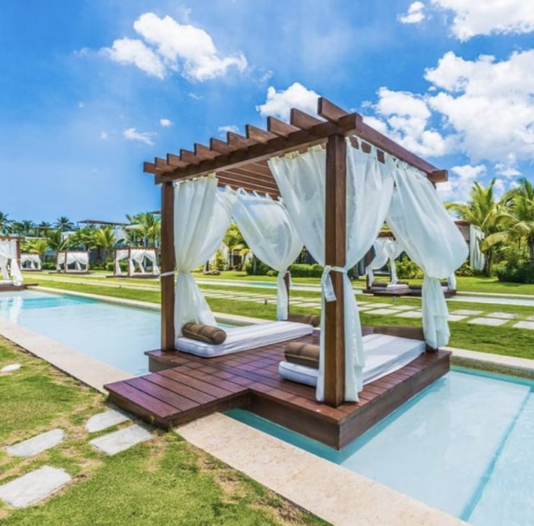 Sublime Pool 2 768x757