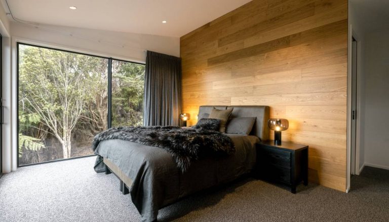 Kaitiaki Lodge Master bedroom 2 768x438