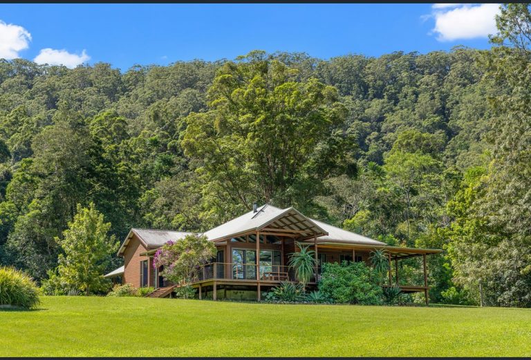 House distance 768x521