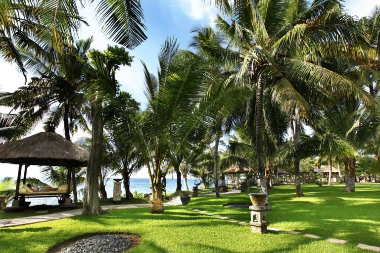 Photo 19 10 18 21.13.02 768x511