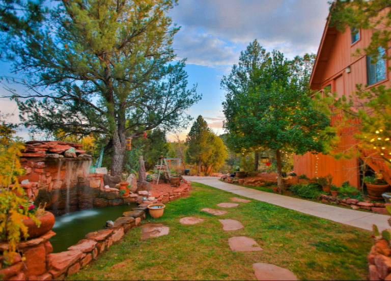 Sedona Sacred Rocks Retreat Venue Arizona 5 Retreat Me Happy 768x552