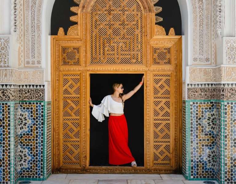 morocco women on door 768x599