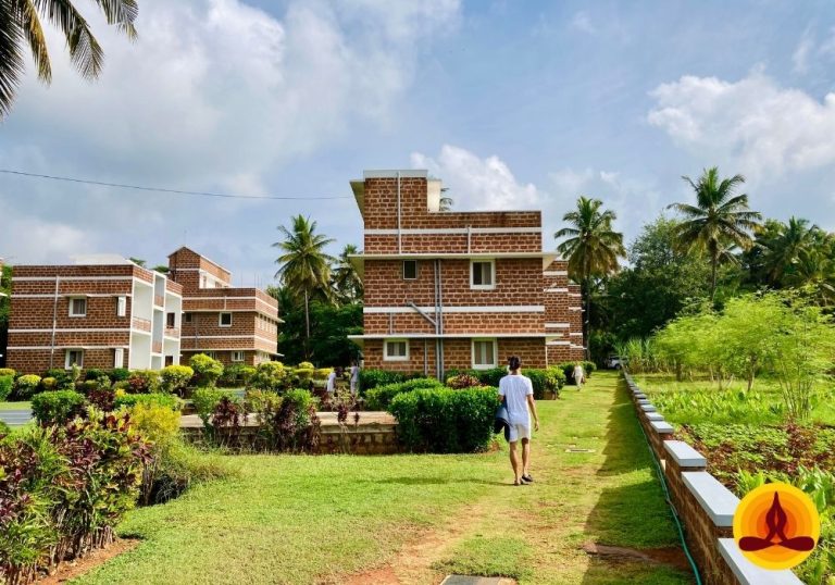 21 Day Pancha Kosha Detoxification Retreat with Yoga in Mysore KarnatakaIndia retreat centre 768x538