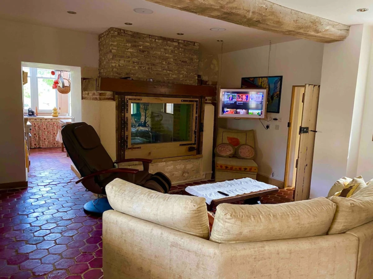 d8e7c8db ef7d 4bb9 a63c 0ee5d1b1af135 768x576