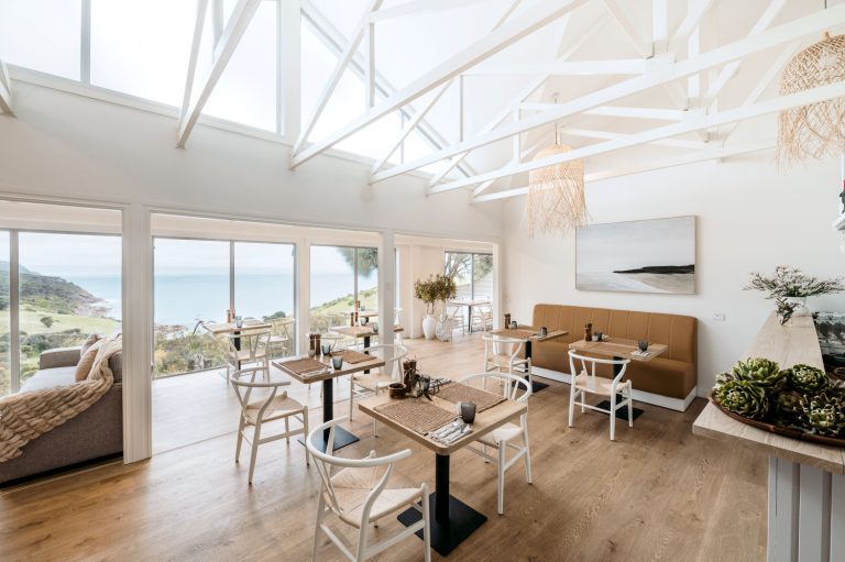 SDKI HIGH RES Guest Dining Room 2 Copyright Sea Dragon Kangaroo Island Under 2 768x511