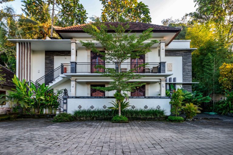 yoga retreat in bali by empower balance 48 768x512